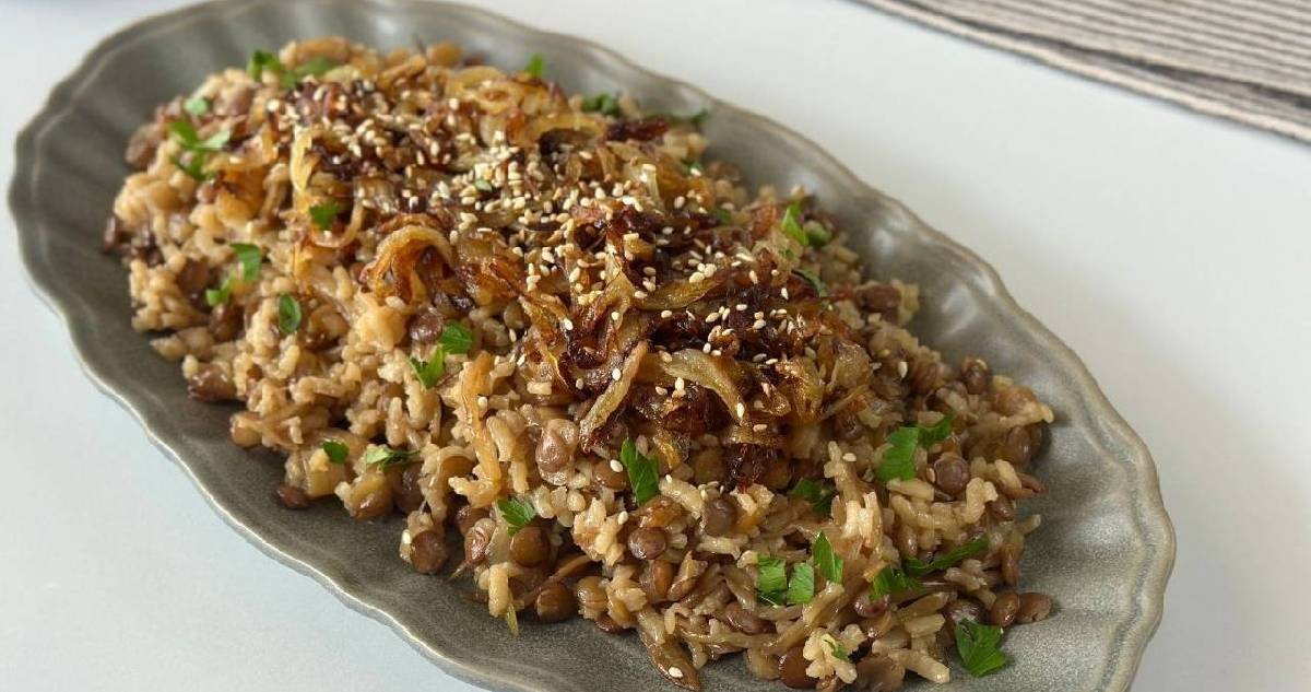 Sofralarda Kıbrıs rüzgarı esecek: Denemeyen kalmasın: Mücendra pilavı tarifi…