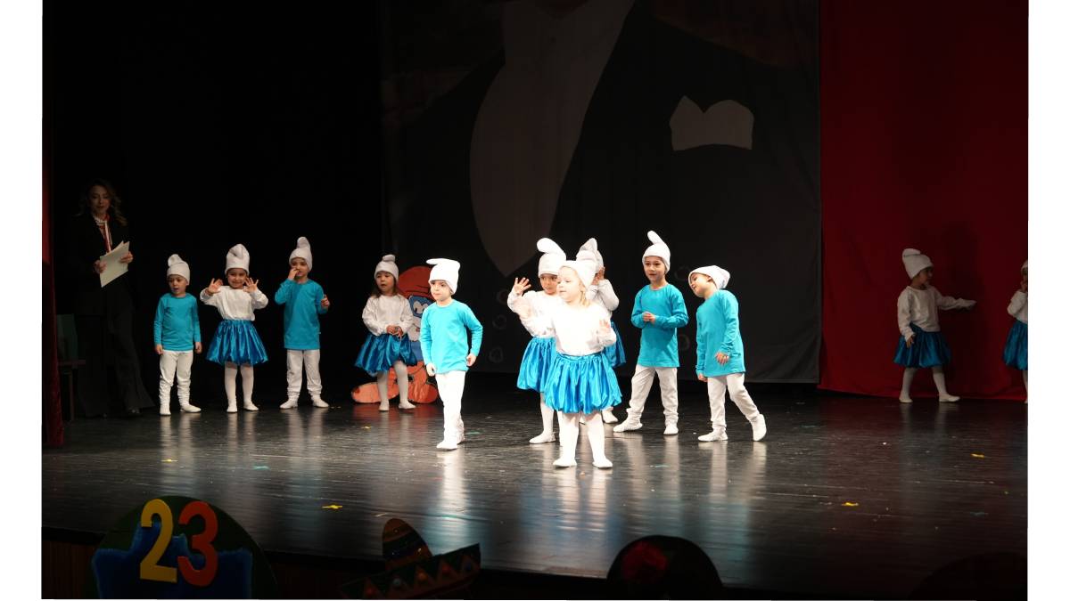 Büyükşehirden coşkulu 23 Nisan kutlaması