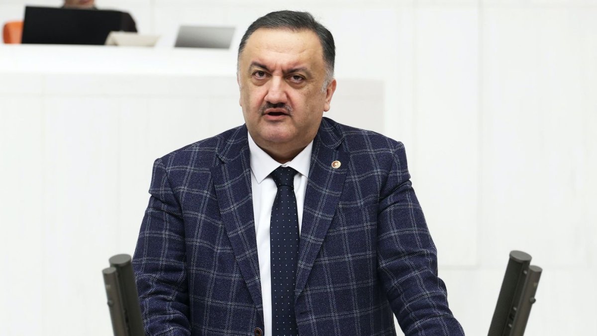 DEVA Partili Karal'dan Okul saldırılarına tepki: Karnını doyurduğumuz gençlerin ruhunu beslemiyoruz