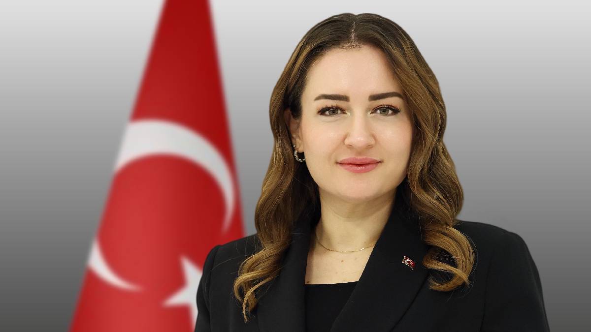 Antalya Büyükşehir Belediye Başkan Vekili Büşra Özdemir’in 23 Nisan mesajı
