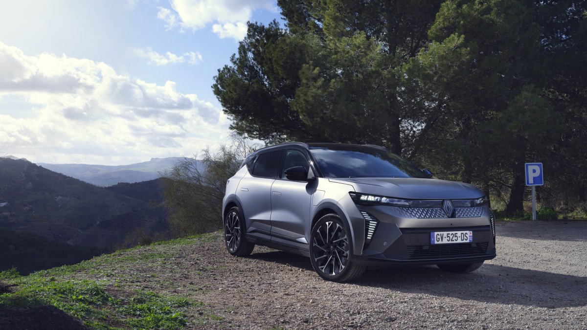 Renault Scenic E-Tech Türkiye'de satışa çıktı