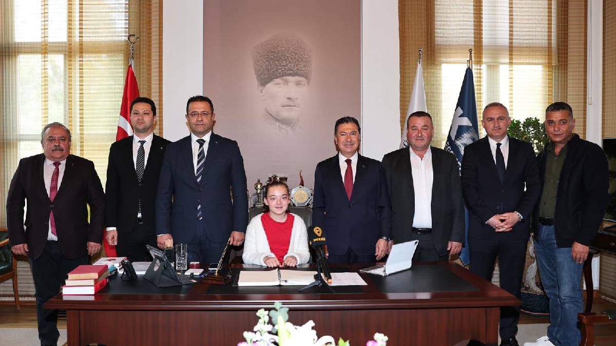 23 Nisan’da anlamlı devir: Başkanlık Azra’ya emanet