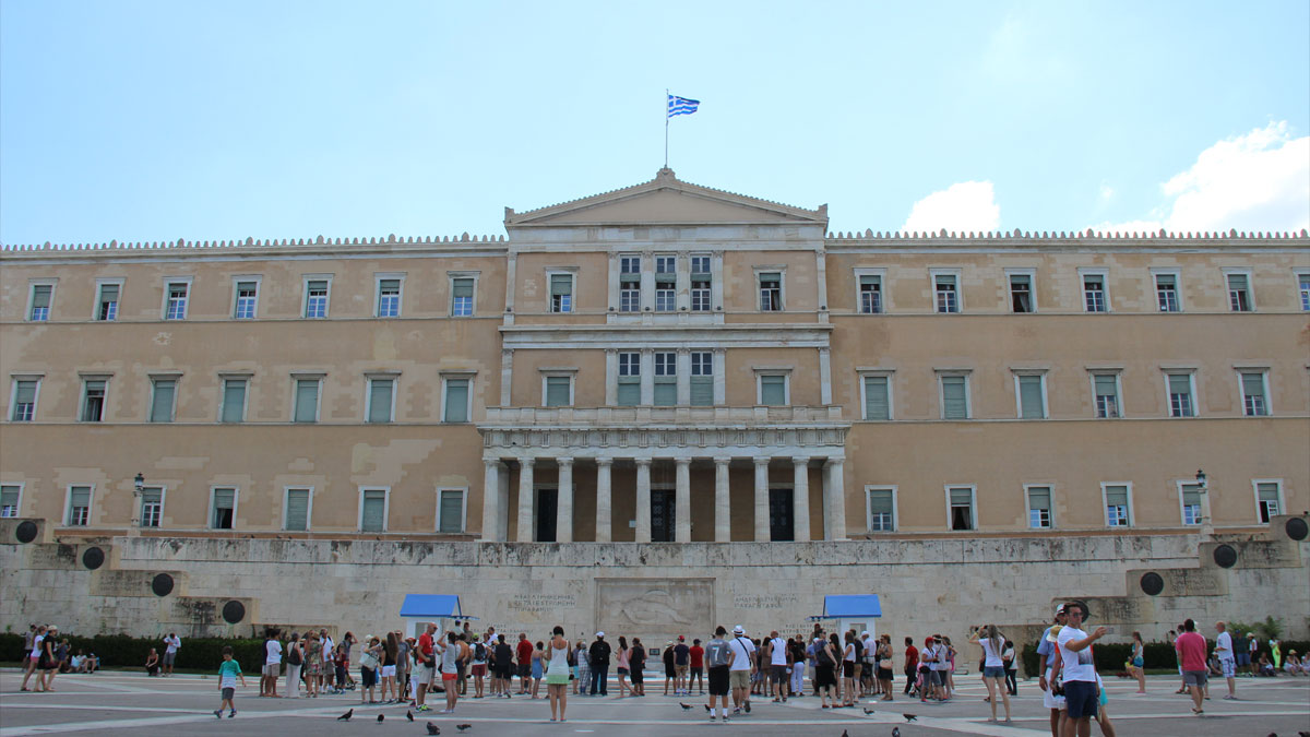 Yunanistan'da tarım fonu skandalı: 13 iktidar milletvekilinin dokunulmazlığı kaldırıldı