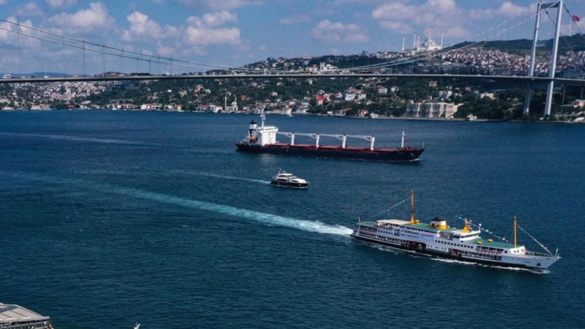 Boğaz bugün kapanıyor, Vapur seferlerine yarış engeli