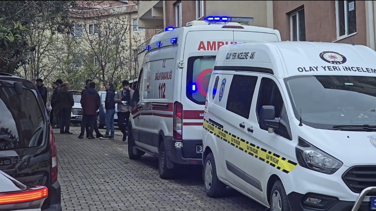 Üsküdar'da aile dehşeti: Annesini ve babasını katledip intihar etti