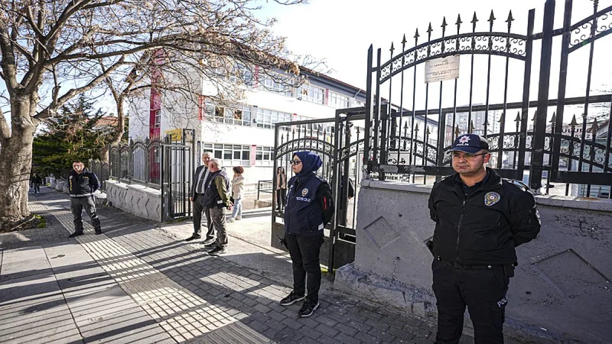 Şanlıurfa ve Kahramanmaraş saldırılarının ardından düğmeye basıldı: Okullarda "7 basamaklı güvenlik modeli" dönemi başlıyor