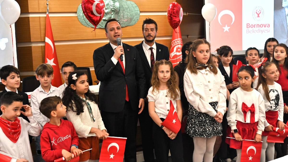 23 Nisan ruhu Bornova’da çocukların sesiyle yükseldi