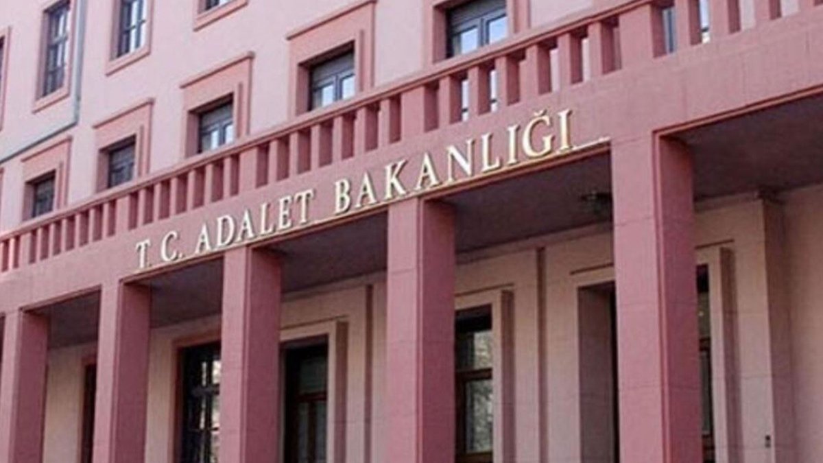 Adalet Bakanlığından müjdeli haber bekleniyor! 15 bin personel alımı hangi branşlarda olacak?