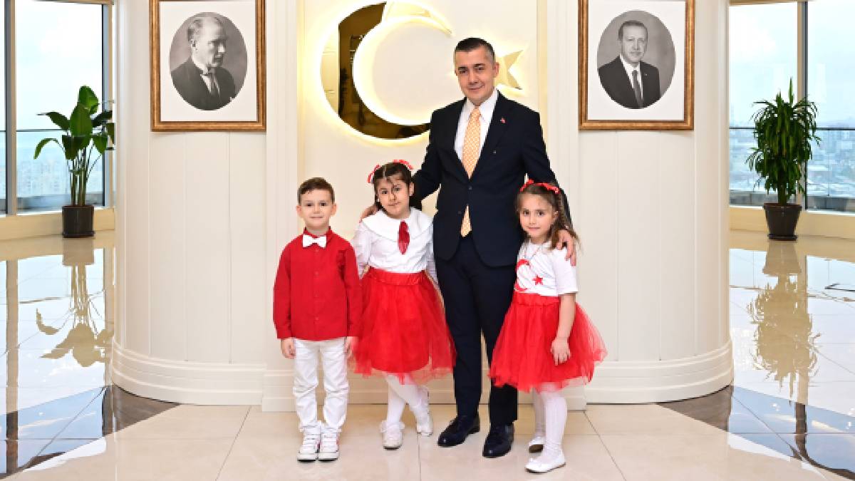 Başkan Vekili Aksoy’a 23 Nisan’da anlamlı ziyaret