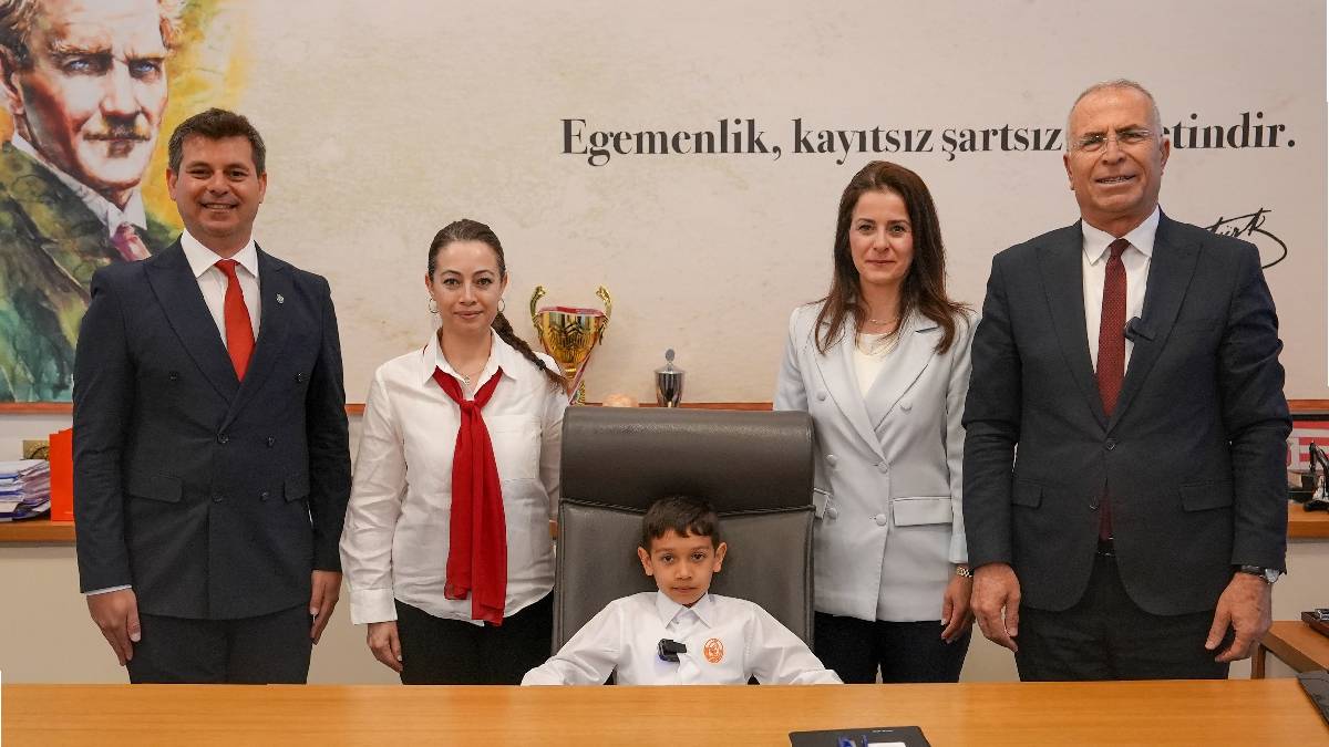 Başkan Işık, 23 Nisan’da koltuğunu Ege’ye devretti