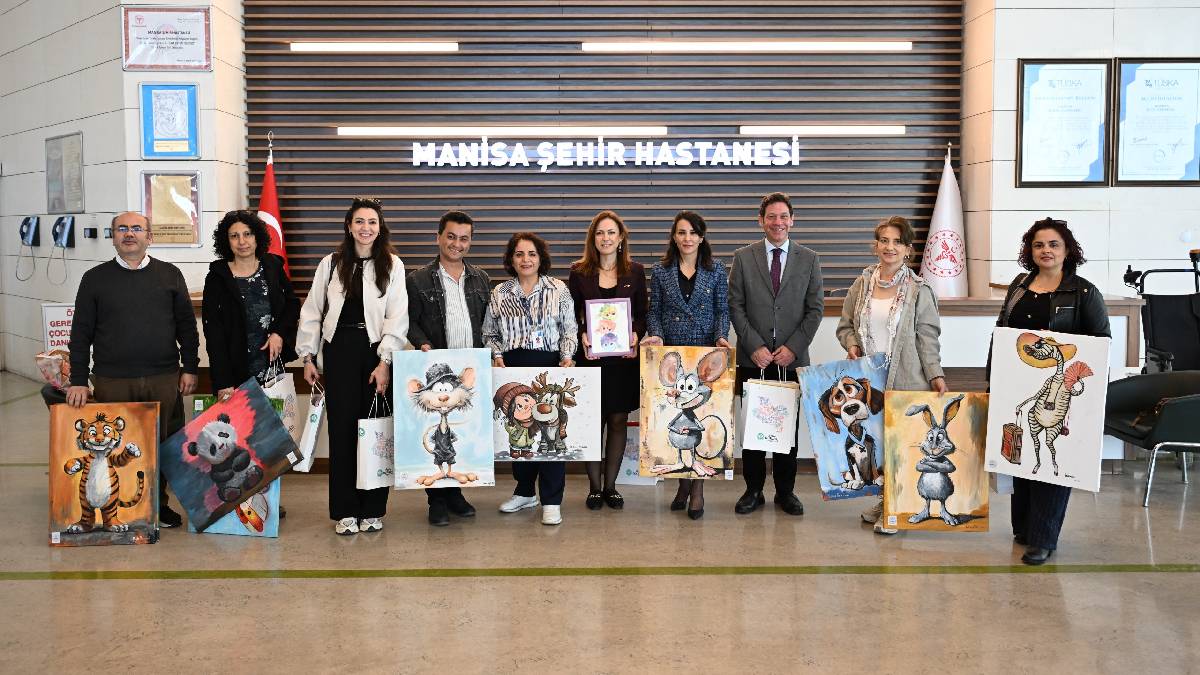 Büyükşehir’den minik hastalara 23 Nisan morali