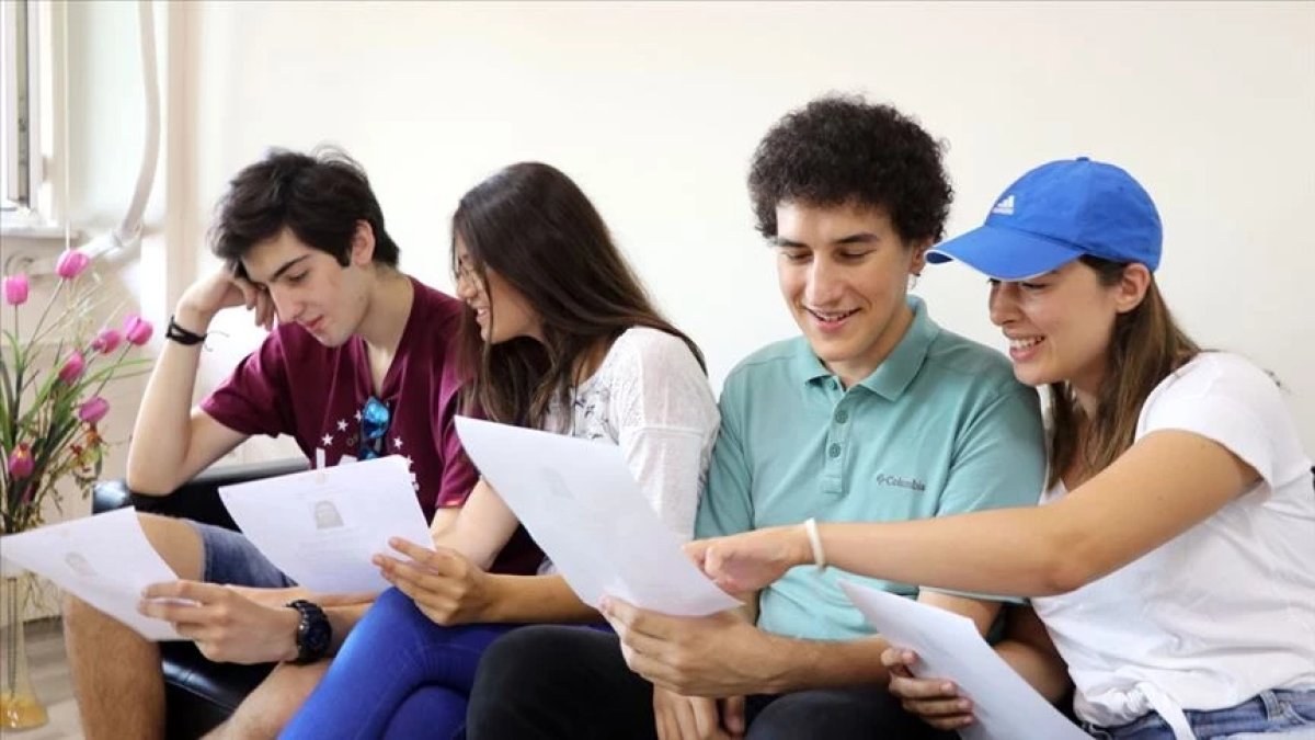 1 Mayıs resmi tatil mi? Özel sektör çalışanları için 1 Mayıs mesai ücreti nasıl hesaplanır?