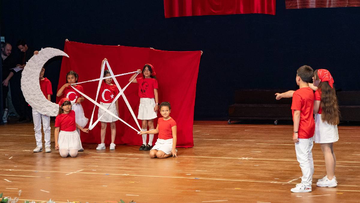 Manavgat Belediyesi eğitim kurumlarında 23 Nisan coşkusu