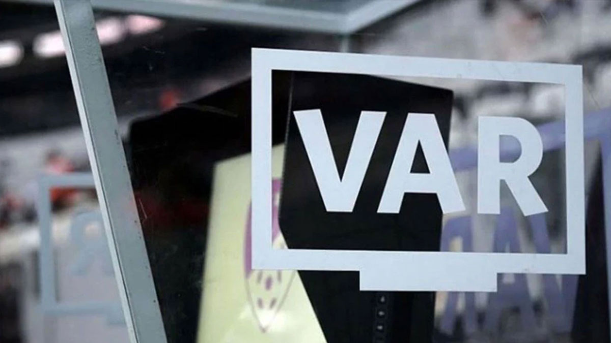 Galatasaray-Fenerbahçe derbisinin VAR hakemi belli oldu