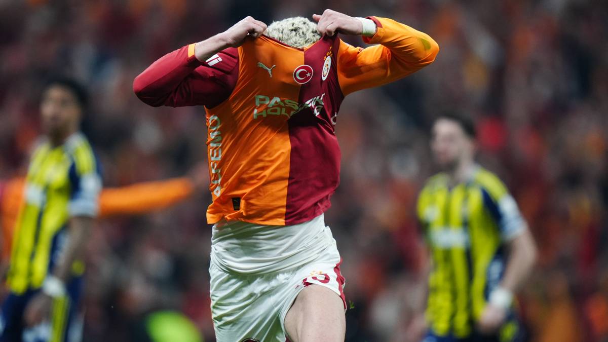Galatasaray'dan olay gönderme: Derbi sonrası Fenerbahçe'ye "uykusuz her gece" videosu