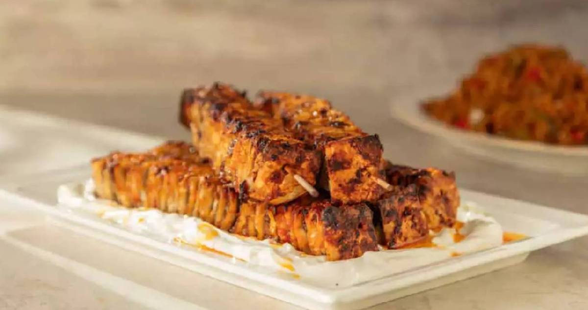 Evde restoran konforu: Kat kat lezzet fırında lavaş kebabı