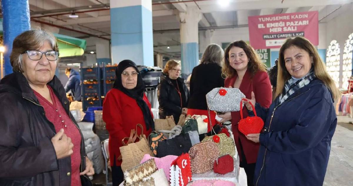 Kadınlar üretiyor, aile bütçesine katkı sağlıyor! Her Salı aynı yerde buluşuyorlar