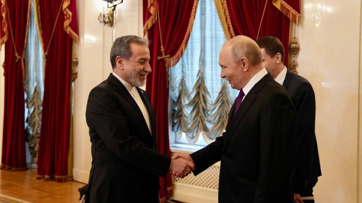İran Dışişleri Bakanı Arakçi, Putin ile görüştü: İran'a destek mesajı