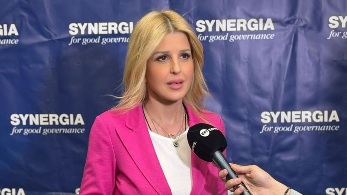 Yunanistan’da çalışan anne-babalara 'mahalle bakıcısı' desteği