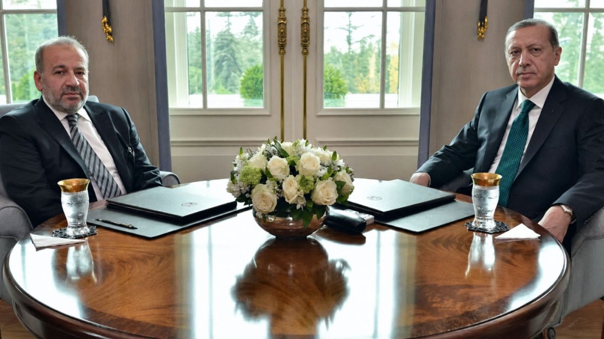 Erdoğan’ın eski hukuk danışmanı İzzet Özgenç hakkında hapis talebi