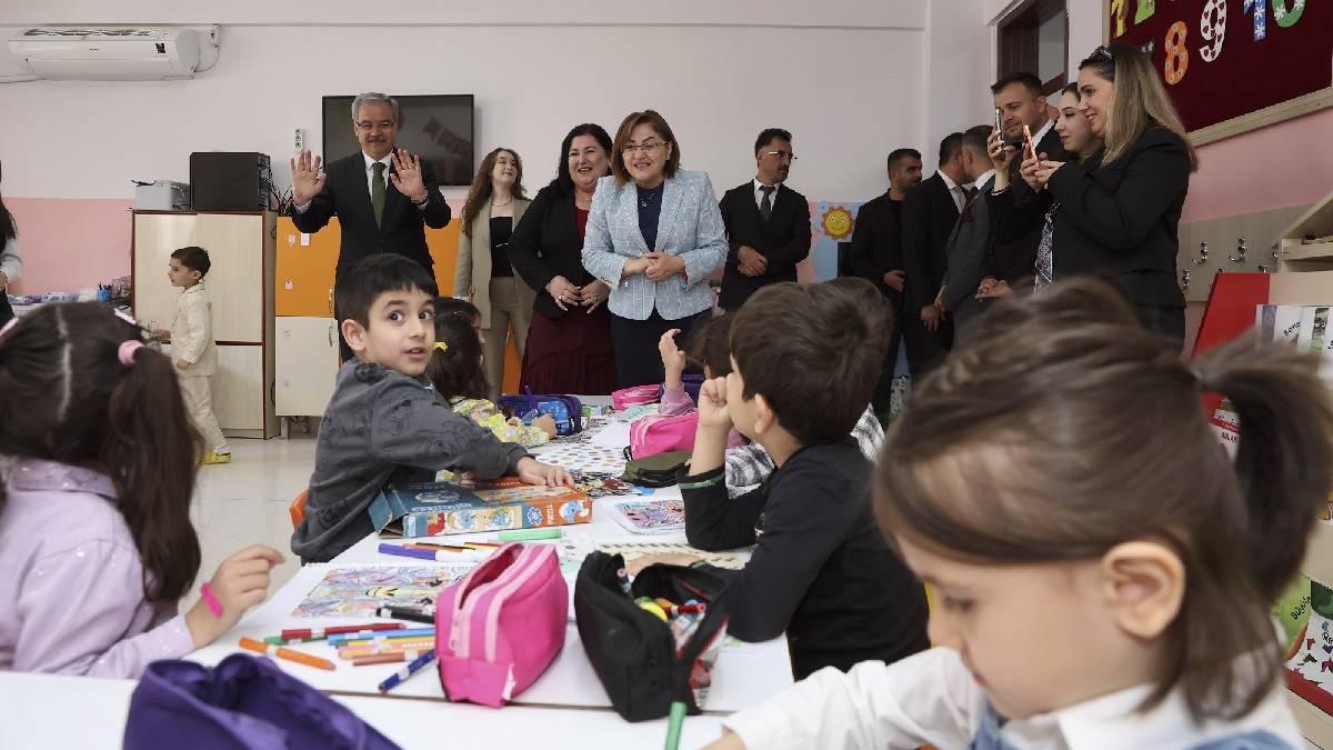 Başkan Şahin, “Şehrim Okulum” projesi kapsamında velilerle buluştu