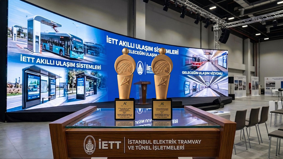 İETT'nin teknolojik hamleleri çifte ödülle taçlandırıldı