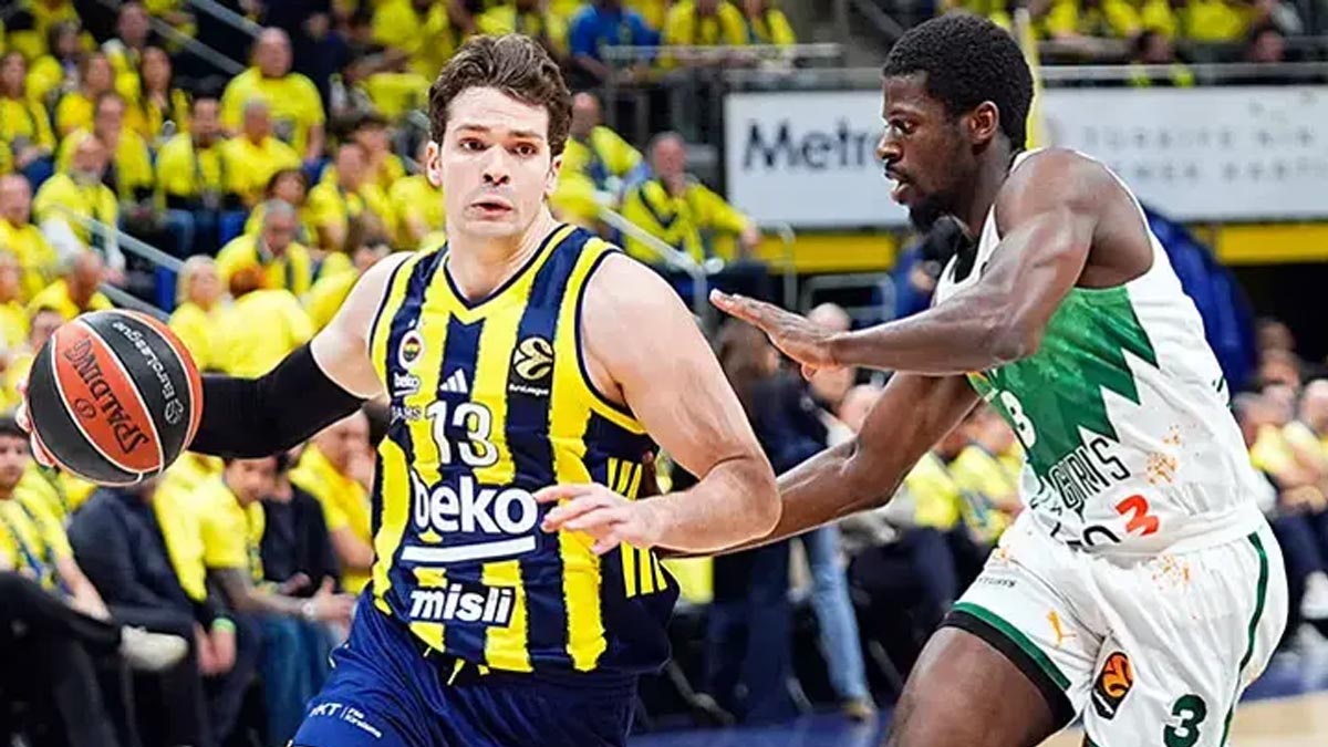 Fenerbahçe Beko, EuroLeague play-off serisinde öne geçti