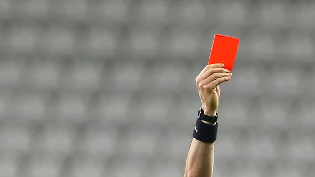 Futbolda ağız kapatma dönemi bitti: Ayrımcılığı gizleyene anında kırmızı kart