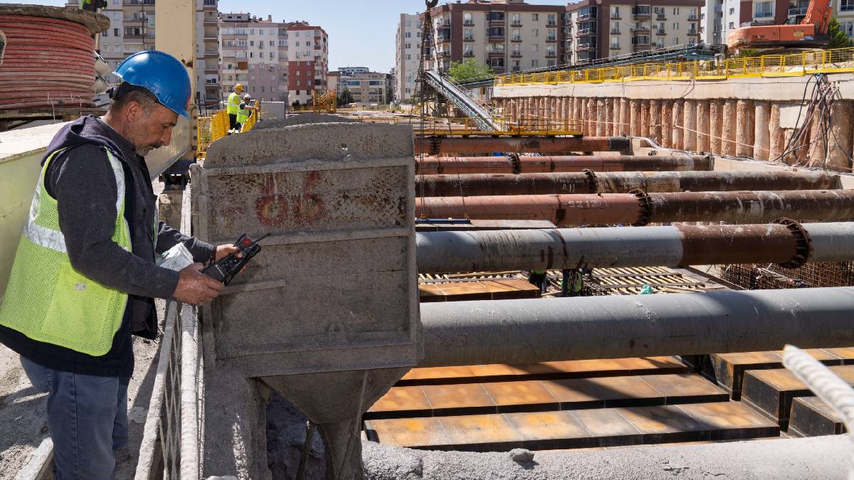 Buca Metrosu’nda 2028 hedefi için çalışmalar sürüyor