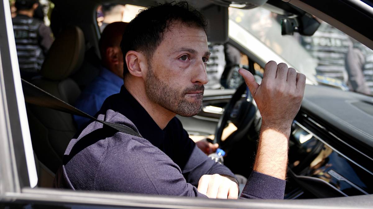 Tedesco, futbolcular ve taraftarlara veda etti