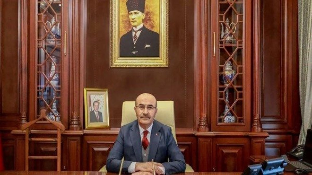 Gece yarısı Kararnamesiyle Emniyet'te deprem: Mahmut Demirtaş neden görevden alındı, nereye atandı?