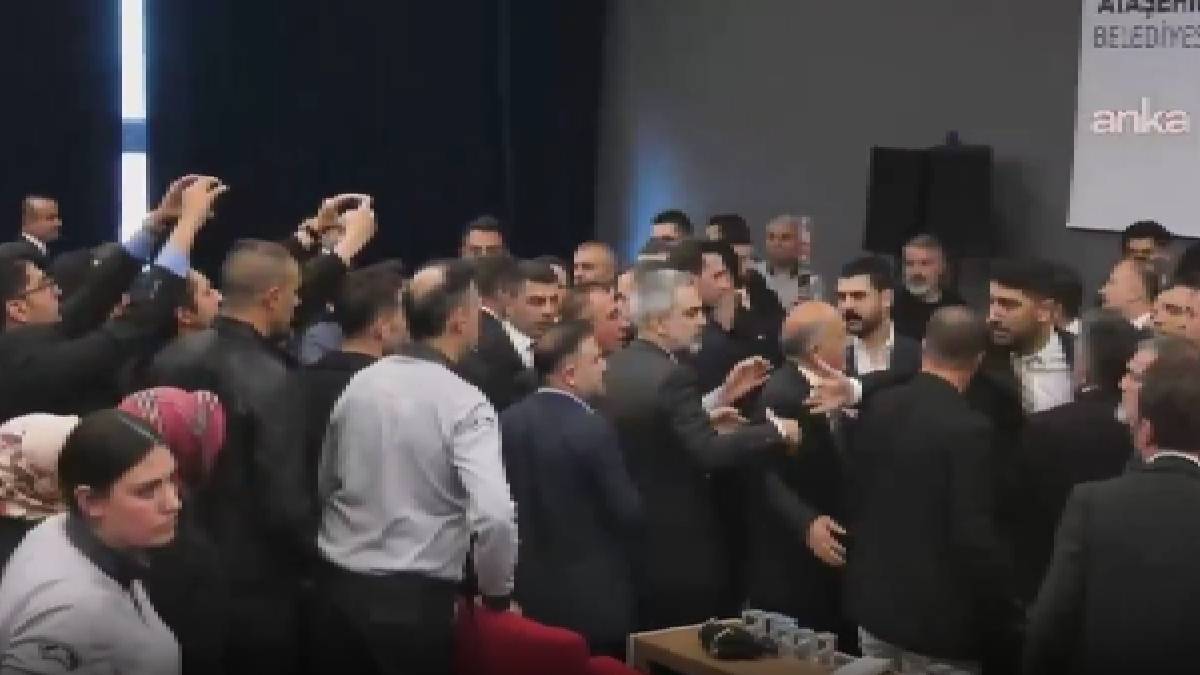 Ataşehir Meclisi’nde başkanvekili seçimi gerginliği: AK Parti ile CHP’li üyeler arasında arbede