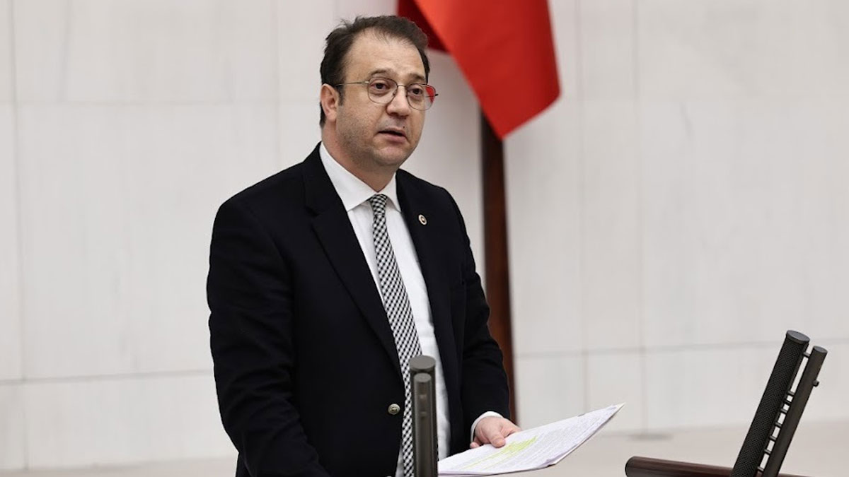 CHP’li Alp’ten “Ahmetler makama” çıkışına tepki: Makam değil, onurlu barış istiyoruz