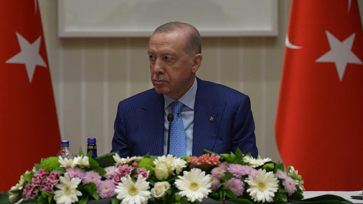 Erdoğan: İşçinin, emekçinin, çalışanların aleyhine adım atmayız