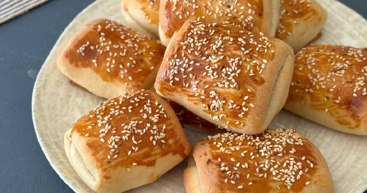 Damaklarda iz bırakan lezzet: Krem peynirli poğaça ile çay saatlerini taçlandırın