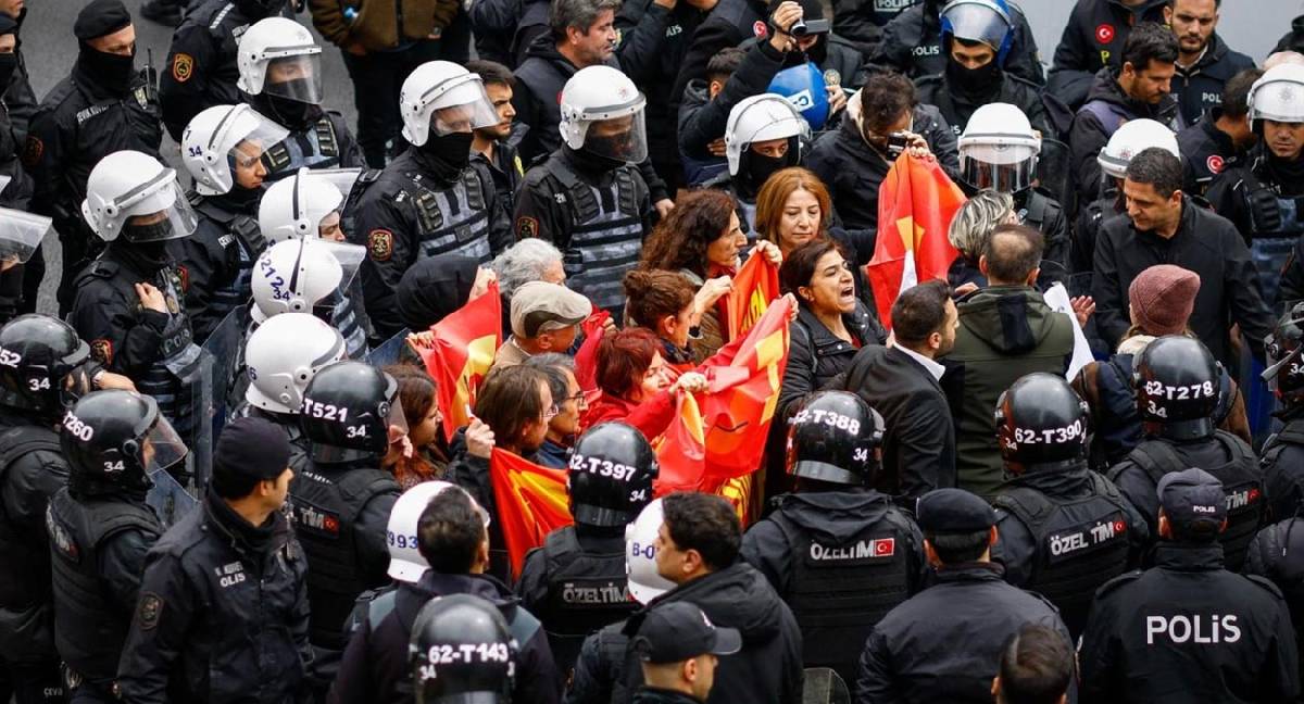 İstanbul Valiliği’nden 1 Mayıs açıklaması: 575 kişi gözaltına alındı