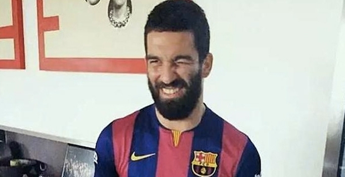 Barcelona'da Arda Turan kavgası büyüyor