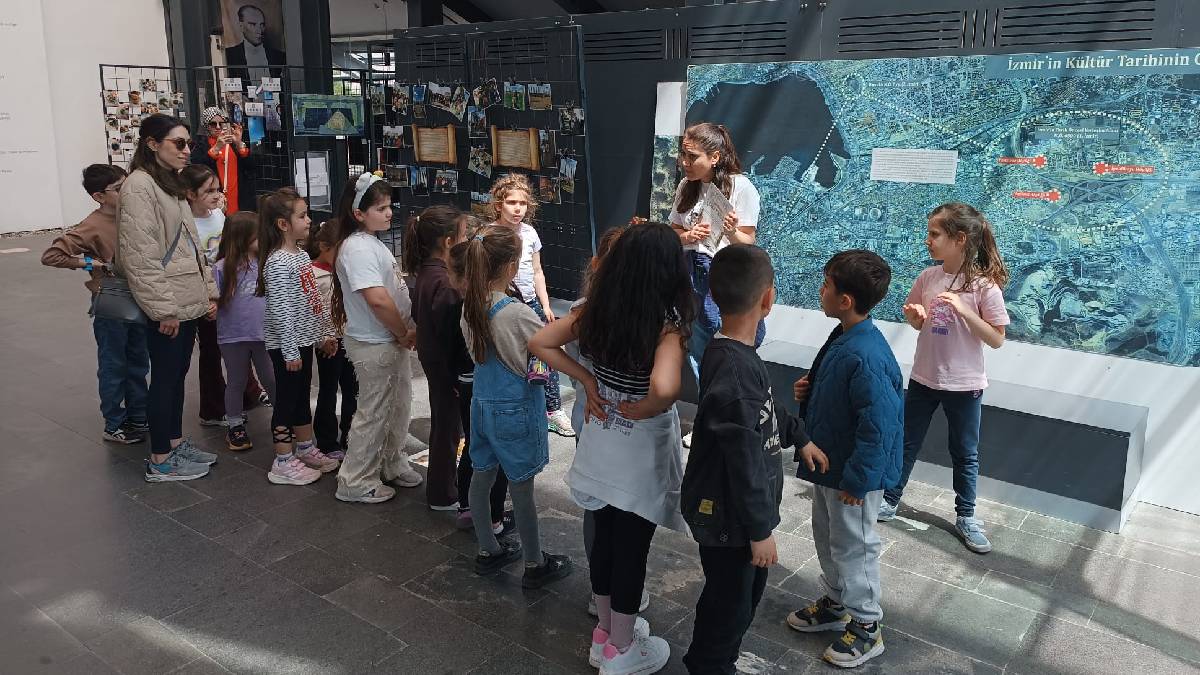 Bornova’da Minikler Taş Devri’ne yolculuk yaptı