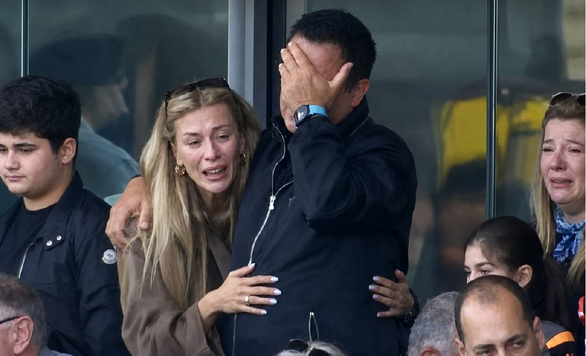Acun Ilıcalı'nın mutluluk gözyaşları: Hull City Premier Lig kapısını kırdı geçti