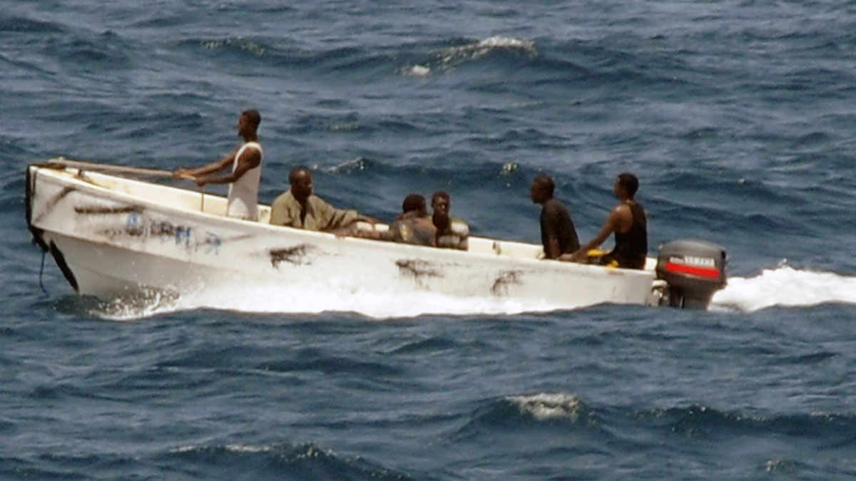 Somalili korsanlar yeniden sahnede: Yemen açıklarında tanker kaçırıldı
