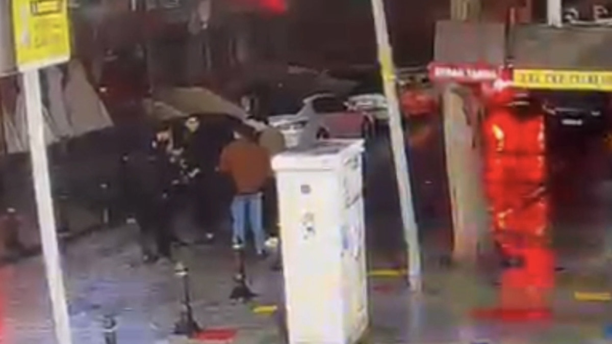 Bahçelievler'de doğum gününde kıskançlık kavgası: 1 ölü, 3 yaralı