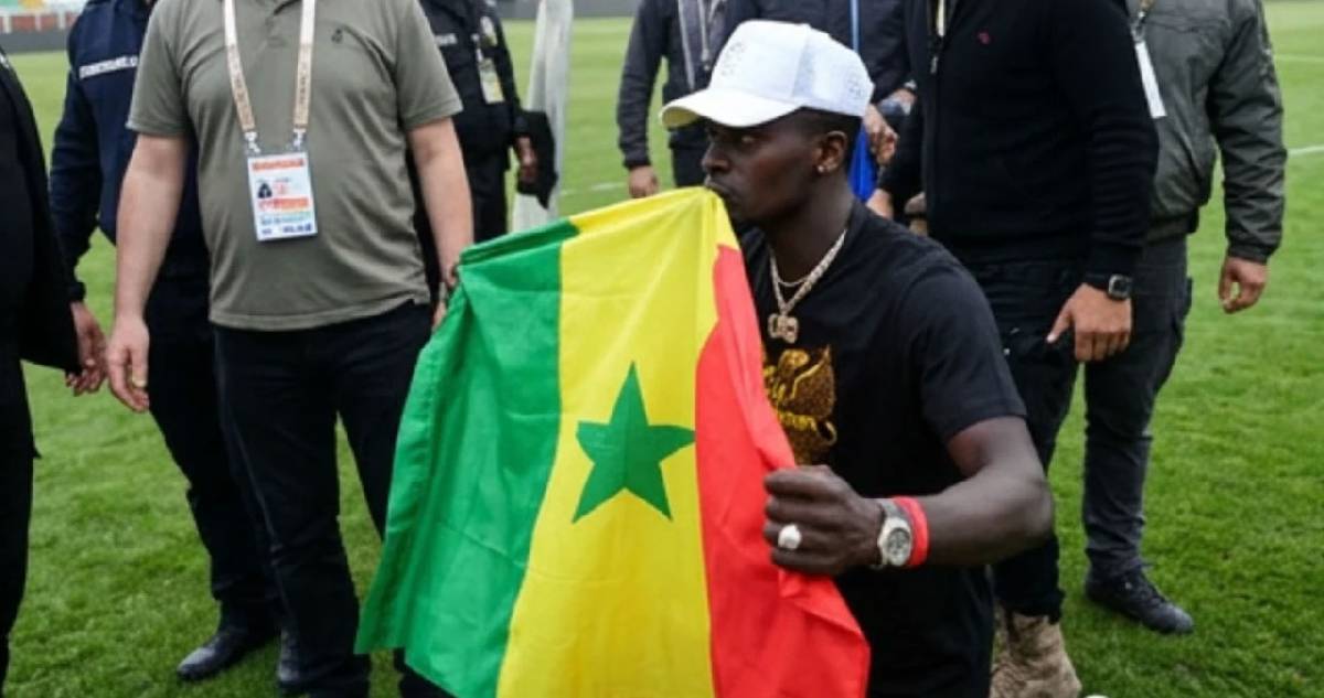 Amedsporlu Diagne’ye polis müdahalesi: Senegal bayrağını PKK flaması sandılar