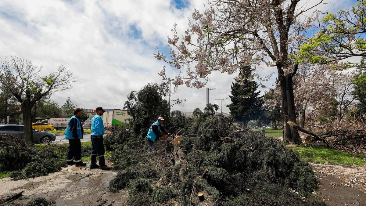 Gaziantep’te süper hücre yağışı sonrası çalışmalar sürüyor