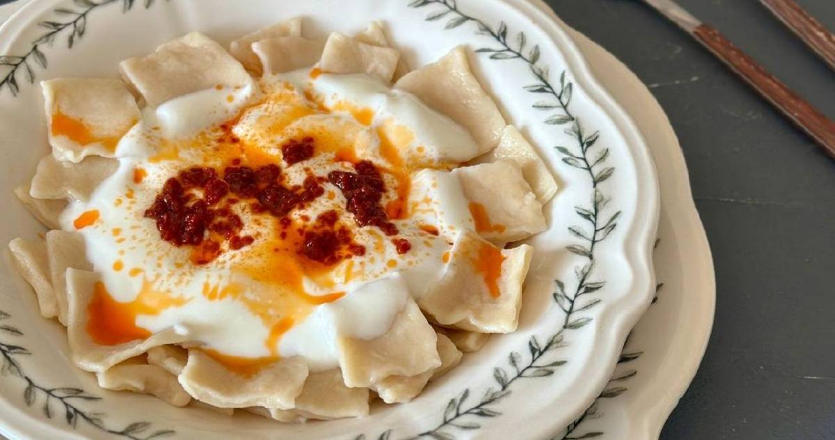 Anne eli değmiş gibi: Geleneksel boş kesme mantı tarifi