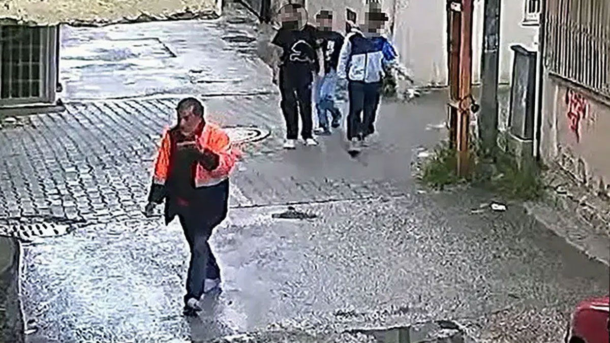 Birlik olup evsiz adama saldırdılar: Bir çocuğa ev hapsi verildi