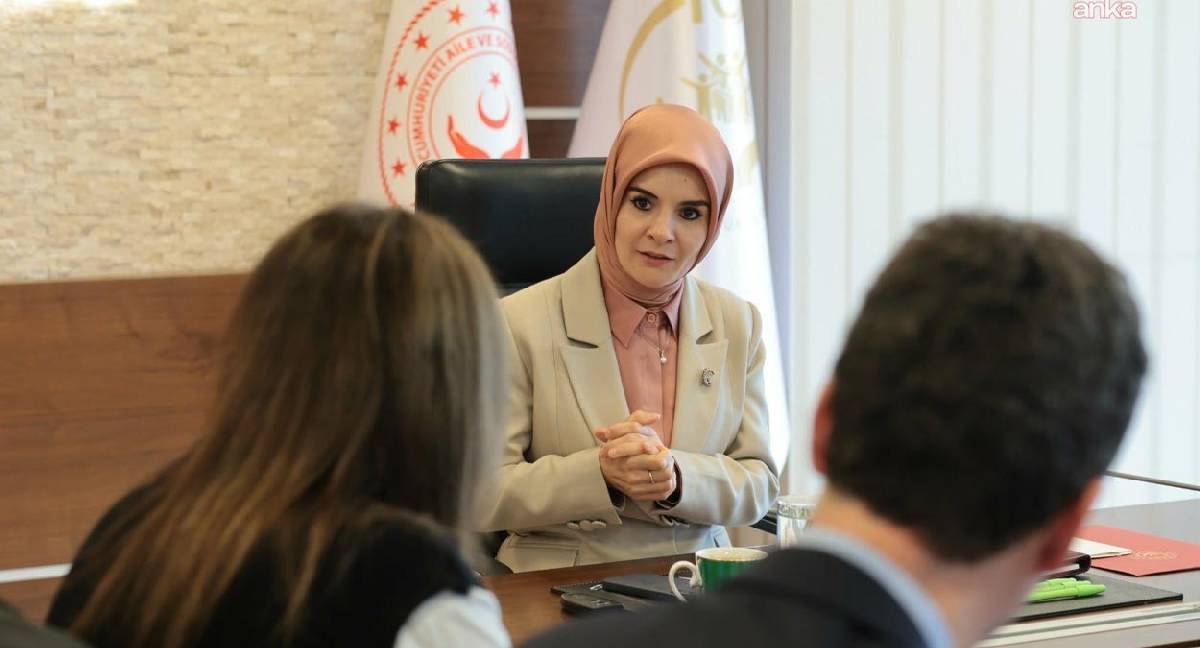 Göktaş, Apple yetkilileriyle bir araya geldi