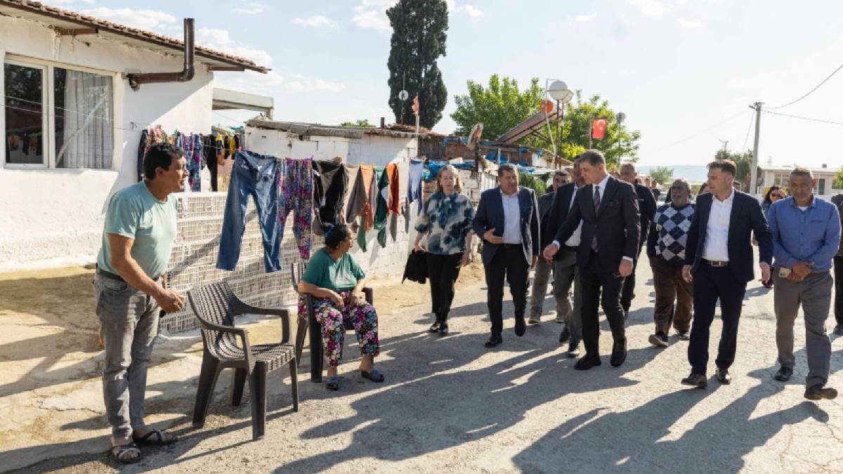 Başkan Tugay Çırpı’da halkla buluştu