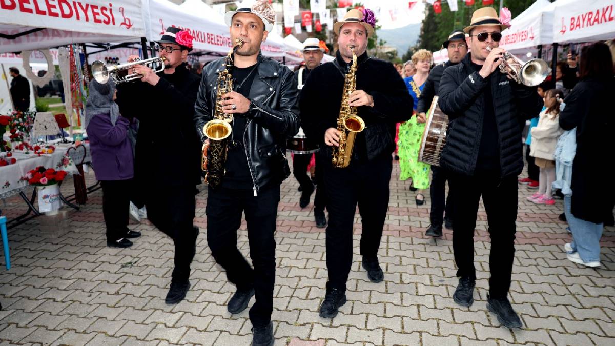 Bayraklı’da Hıdırellez coşkusu yaşandı