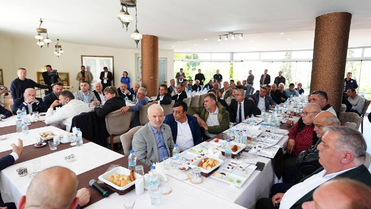Başkan Dutlulu Saruhanlı’da toplu ulaşım esnafıyla buluştu