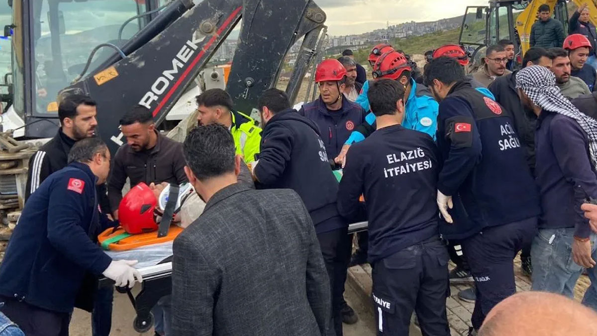 Kanalizasyon çalışmasında göçük! 1 işçi yaralandı